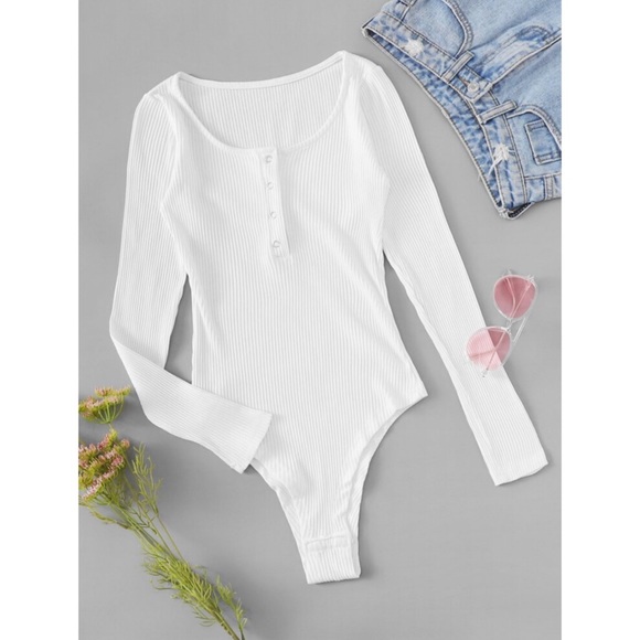 Tops - NWOT Ribbed Snap-Button Cheeky Bodysuit